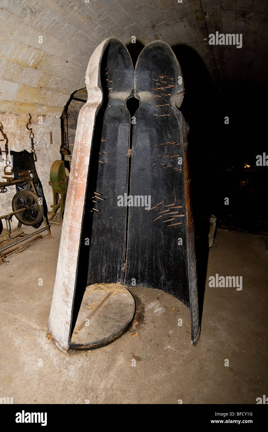 Ein Blick in die eiserne Jungfrau Stockfoto