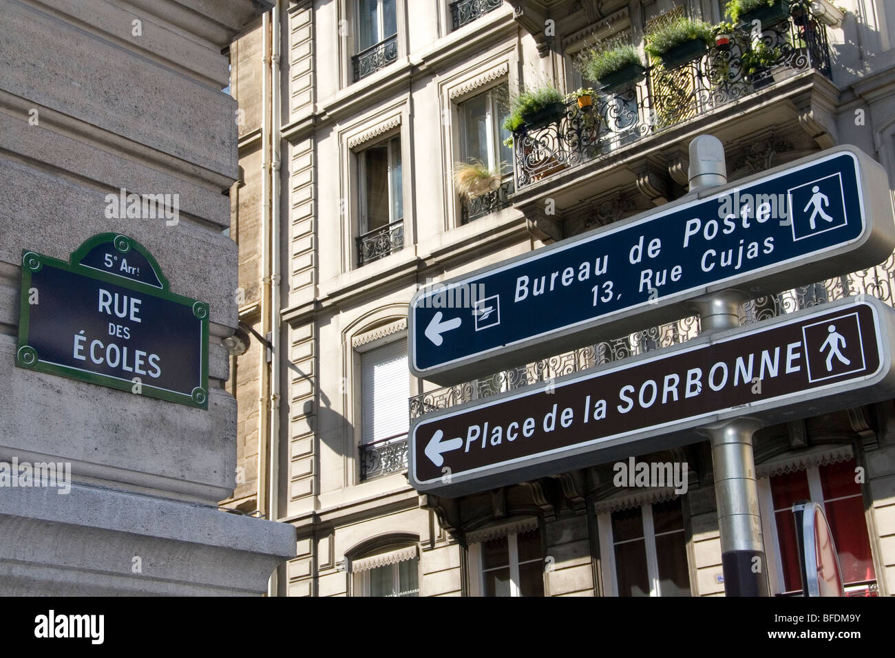 Französischer Sprache Straße Zeichen im Quartier Latin von Paris, Frankreich. Stockfoto