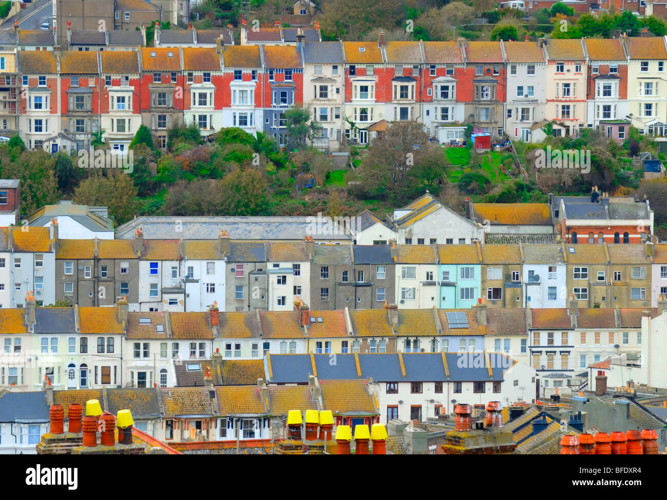 Hastings, East Sussex, England, UK. Blick über die Altstadt von Castle Hill Stockfoto