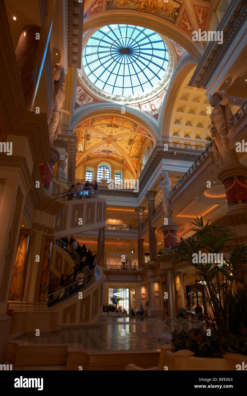 Das Forum Shops im Ceasars Palace Las Vegas Stockfotografie Alamy