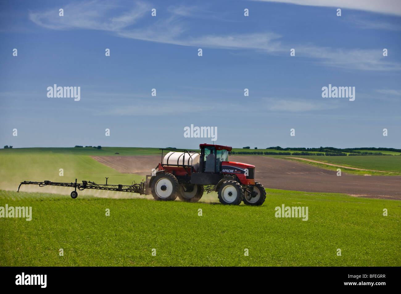 Bauernhof alle traktor Fotos und Bildmaterial in hoher Auflösung Alamy