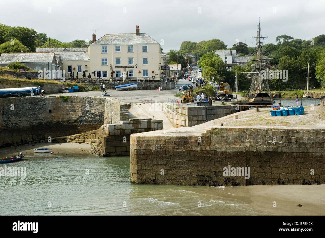 Eingang zum Hafen von Charlestown, in der Nähe von St Austell, Cornwall, England Stockfoto