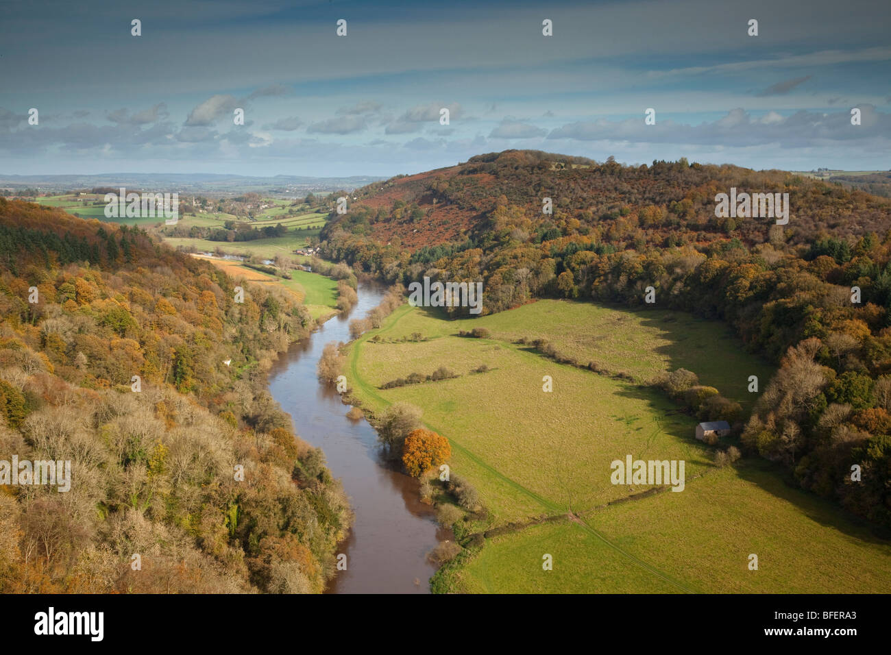 Wye River von Symonds Yat Rock Aussichtspunkt, Herefordshire, England, UK Stockfoto