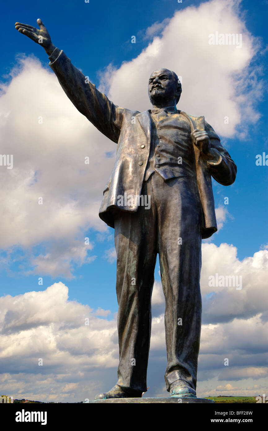 Lenin-Statue - Memento-Skulpturen-Park (Szobaopark)-Budapest, Ungarn Stockfoto