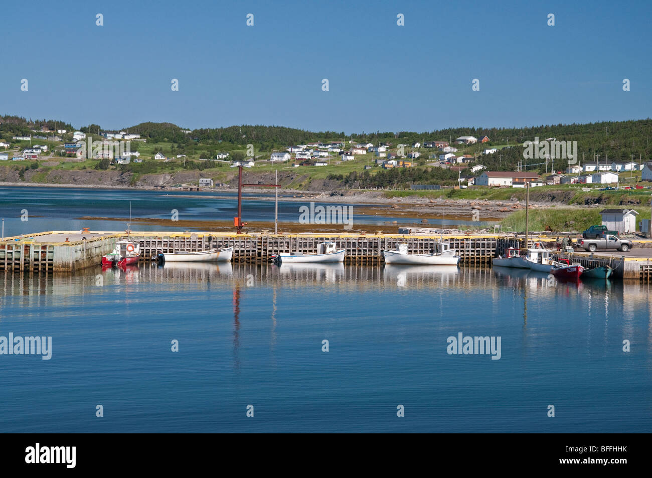 Ein Blick auf ein Dock entlang der westlichen Küste von Neufundland Stockfoto