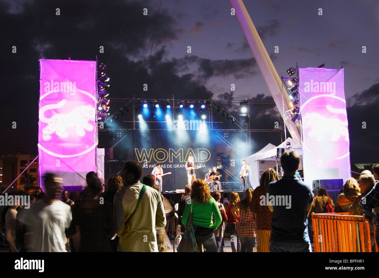 Eines der kleinen Bühnen beim Womad Festival in Las Palmas auf Gran