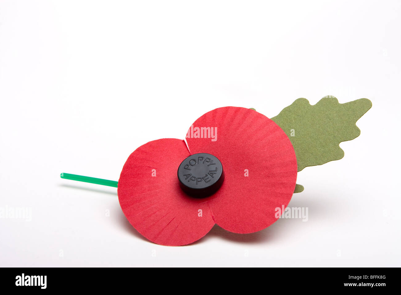 Künstlichen Mohn Tag Appell Mohn auf weißen Hintergrund isoliert. Stockfoto