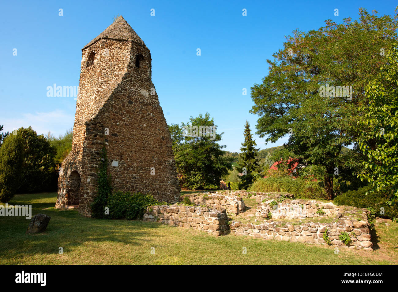 Sehenswürdigkeiten-Torony (Sehenswürdigkeiten Kirche Turm) Szigliget, Balaton, Ungarn Stockfoto
