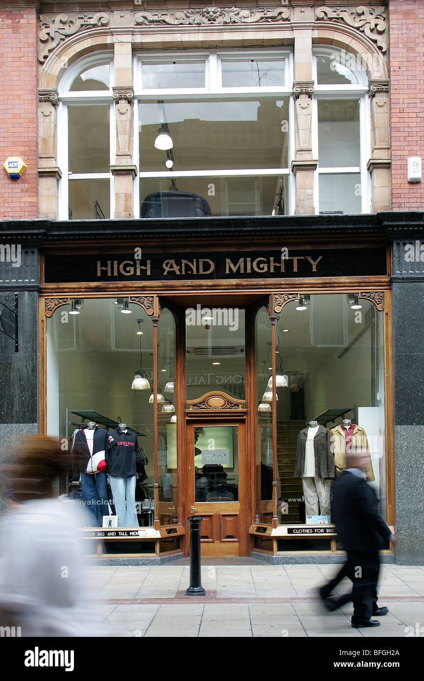 High And Mighty Shop im King Edward Street, viktorianischen Viertel, Leeds, Yorkshire, Großbritannien Stockfoto