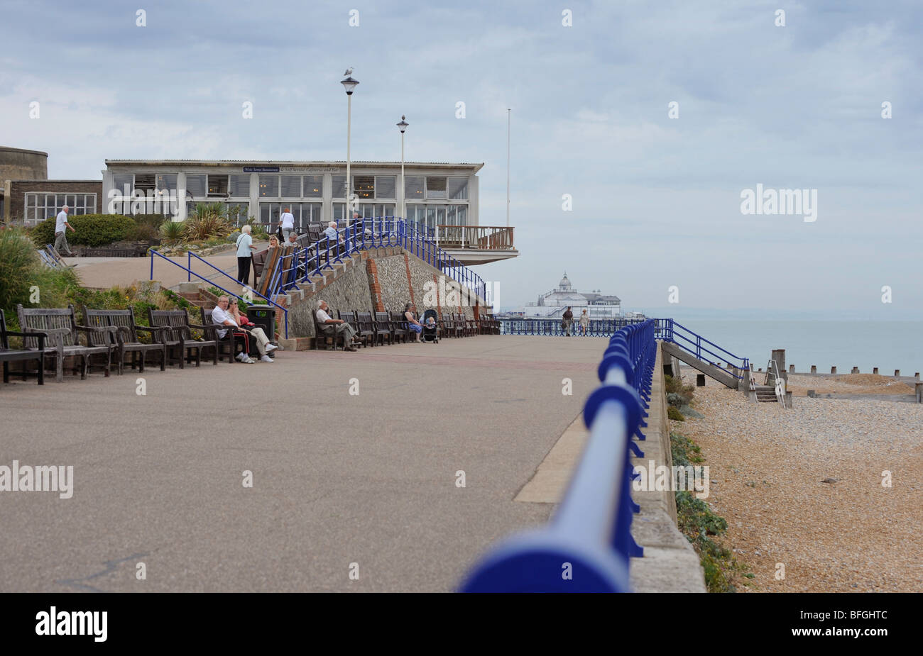 Die Wunsch-Turmrestaurant auf Eastbourne Strandpromenade, East Sussex, UK. Bild Jim Holden. Stockfoto