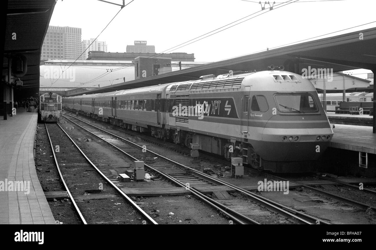 InterCity XPT Zug am Hauptbahnhof von Sydney, Australien, 1987 Stockfoto