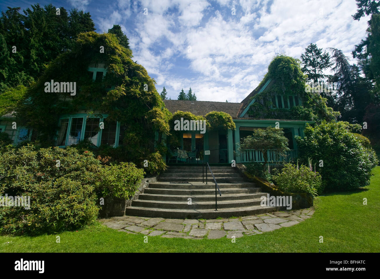 Milner Gärten, Baujahr 1931, Qualicum Beach, Vancouver Island, British Columbia, Kanada. Stockfoto