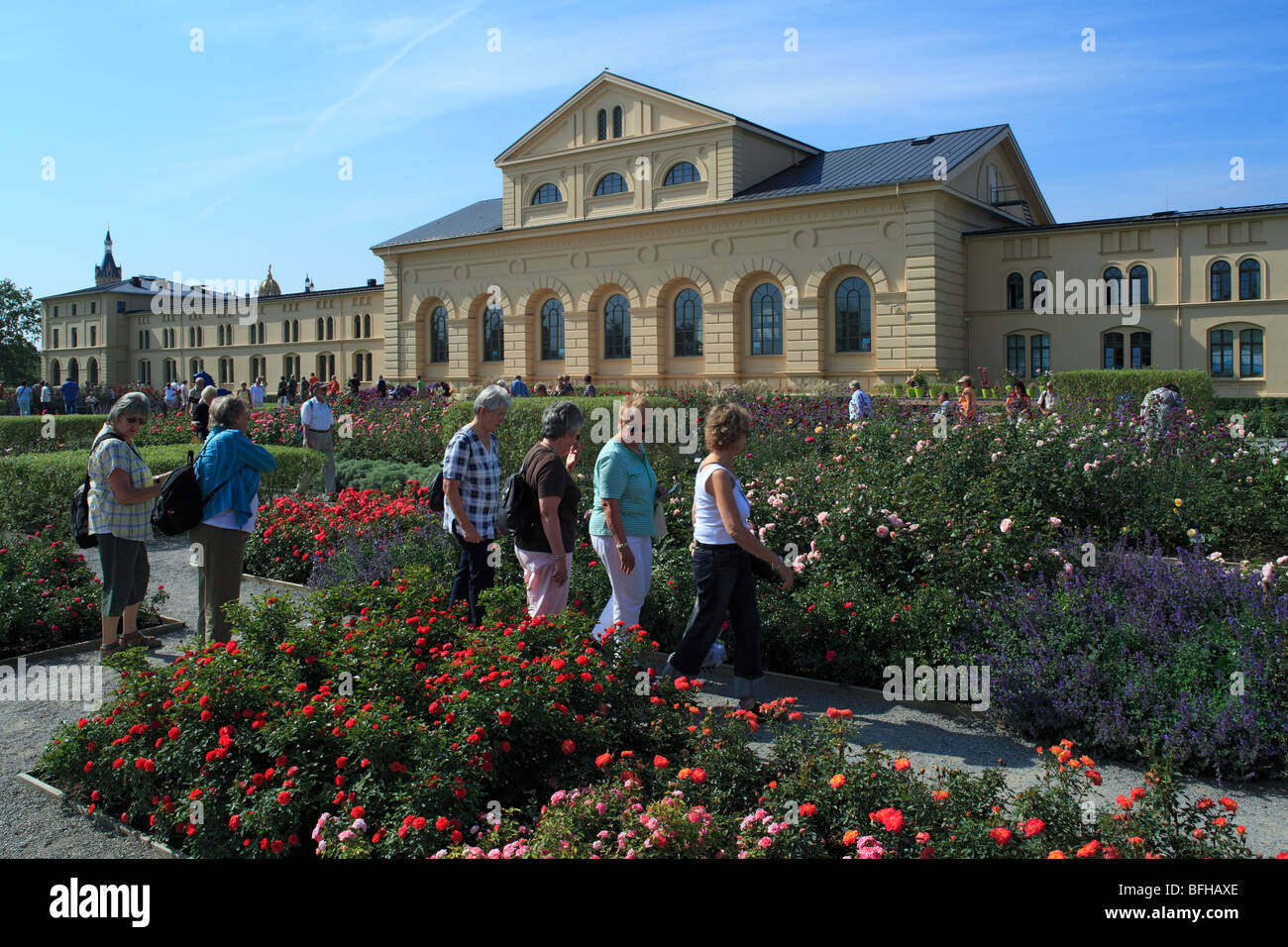 Rosengarten bin Schweriner Marstall, Technisches Landesmuseum