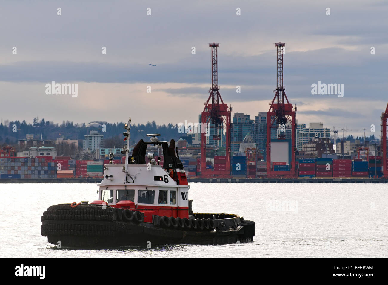 Ein Schlepper im Hafen von Vancouver BC. Stockfoto