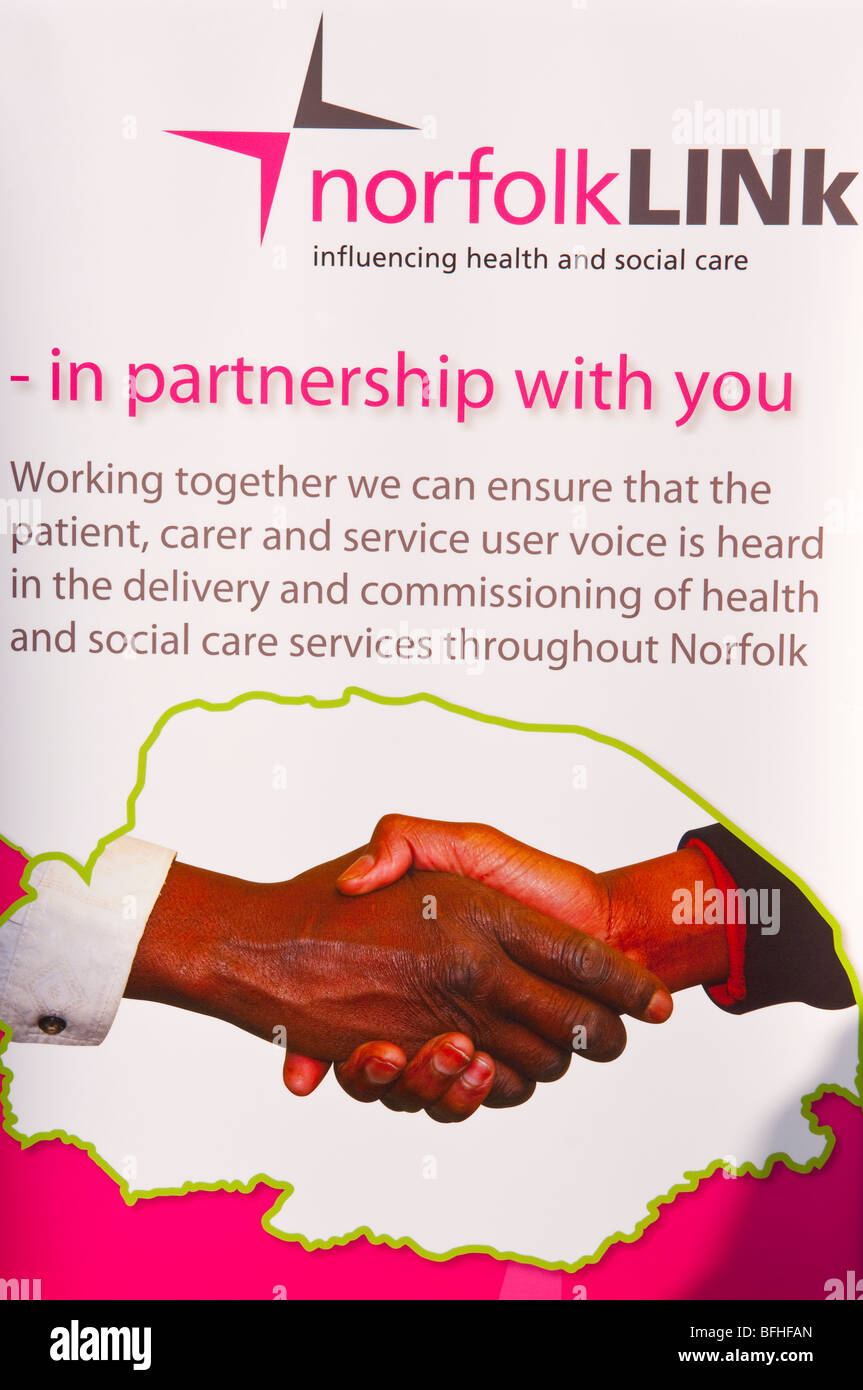 Ein Zeichen Werbung Norfolk Link Erwachsenen Sozialdienste auf einem Ständer in Norwich, Norfolk, Großbritannien Stockfoto