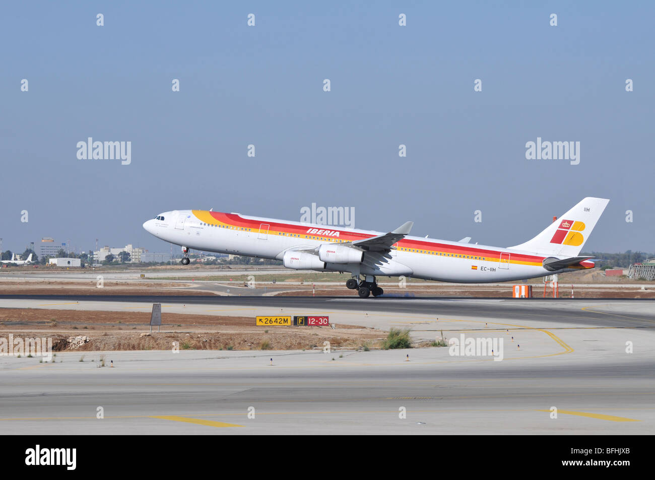 Israel, Ben-Gurion internationaler Flughafen Iberia Airbus A340-300 Landung Stockfoto