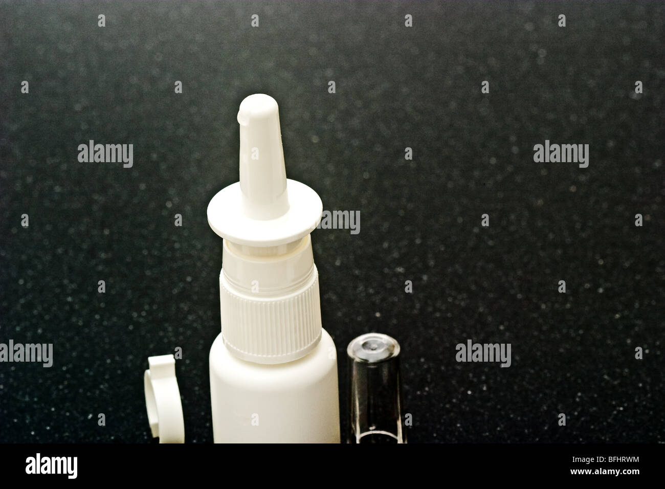 Nasenspray Flasche mit Mütze und einschränkende Stockfoto