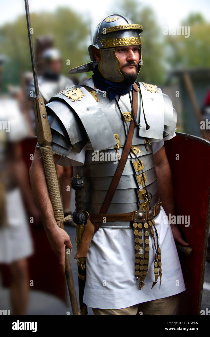 Ungarn in Volkstracht bei einem Weinlesefest Stockfoto