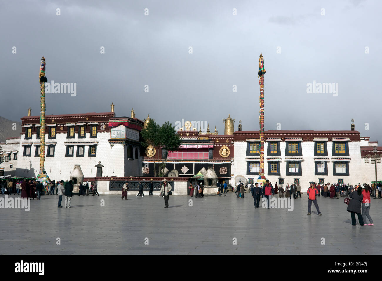 Blick auf den Jokhang Barkhor Square Stockfoto