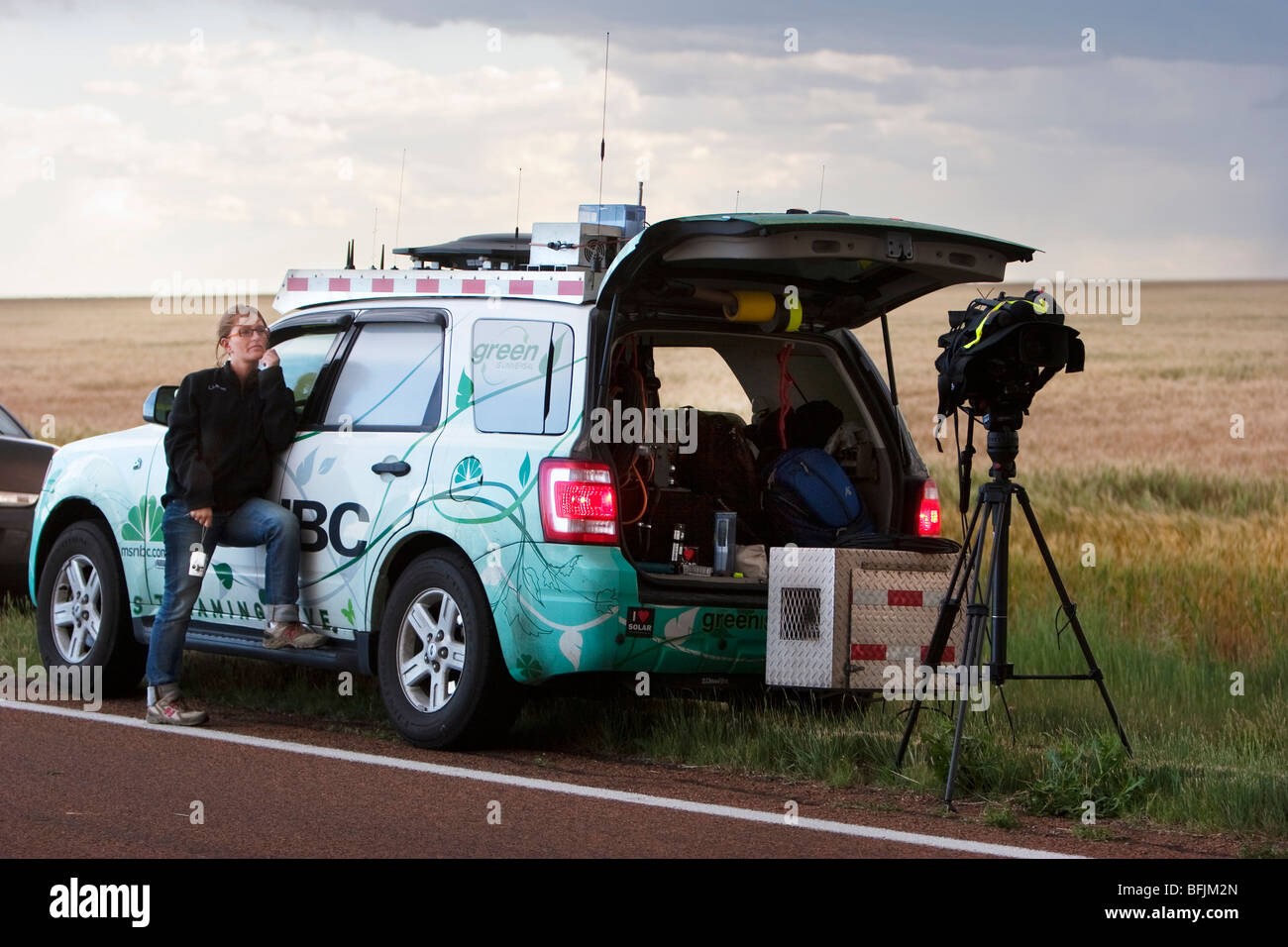 Weather Channel-Reporter Katy Tur im westlichen Kansas, USA, 10. Juni 2009. Stockfoto