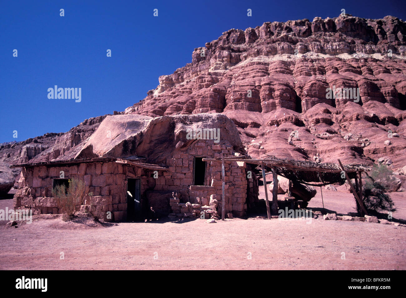 Primitive Gehäuse Navajo Reservat in der Nähe von Vermillion Cliffs, Arizona Stockfoto