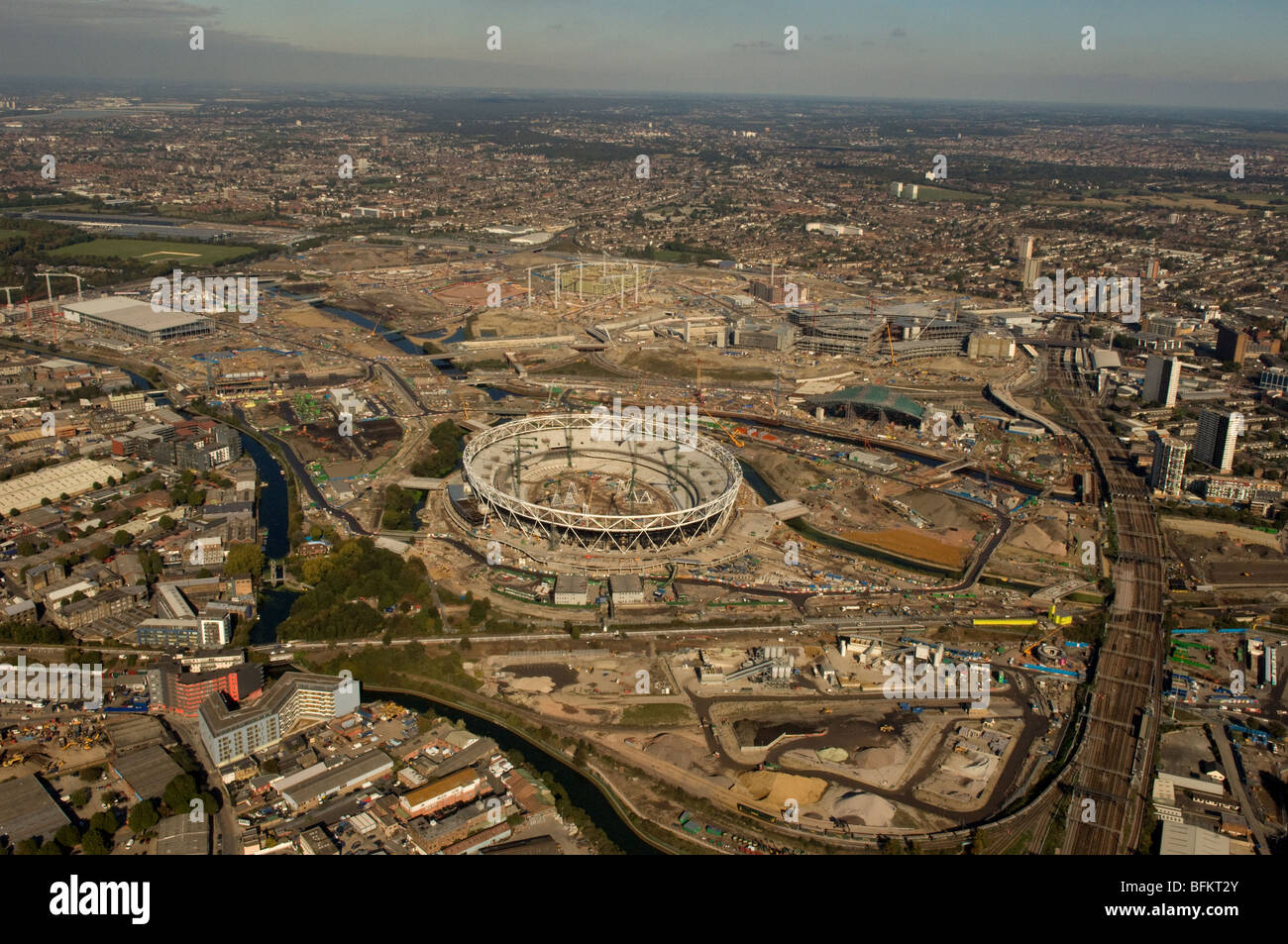 Das Olympiastadion im Bau in London England Stockfoto