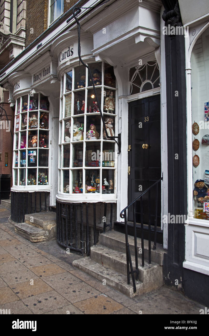 London; Souvenirladen in den Haymarket; September 2OO9 Stockfoto