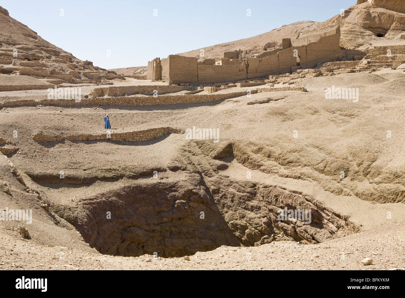 Die große Grube in der Nähe von Deir el-Medina, Arbeiter Dorf in der Nähe von Tal der Könige, Westufer des Nil, Luxor, Ägypten Stockfoto