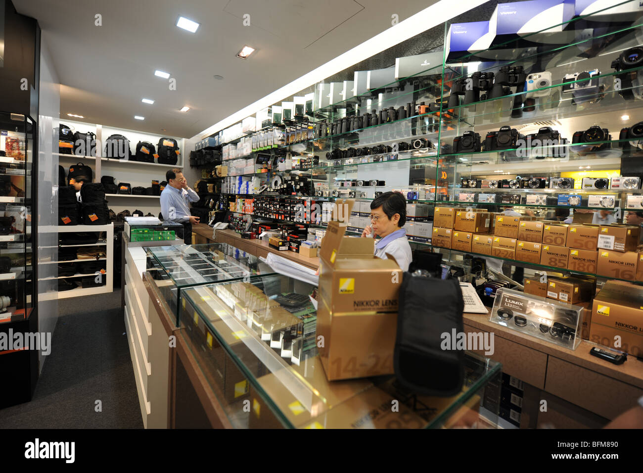Innere des Cathay Fotogeschäft, North Bridge Road, Singapur Stockfoto