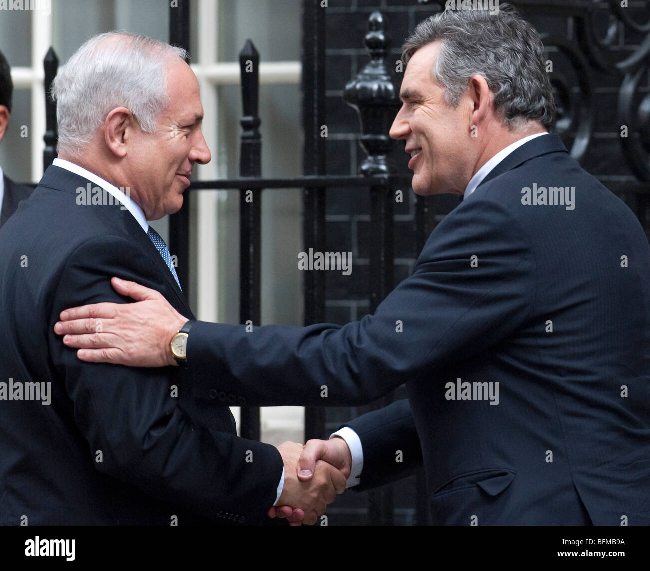 Der israelische Ministerpräsident Benjamin Netanyahu ich und der britische Premierminister Gordon Brown in der n10 Downing Street. Stockfoto