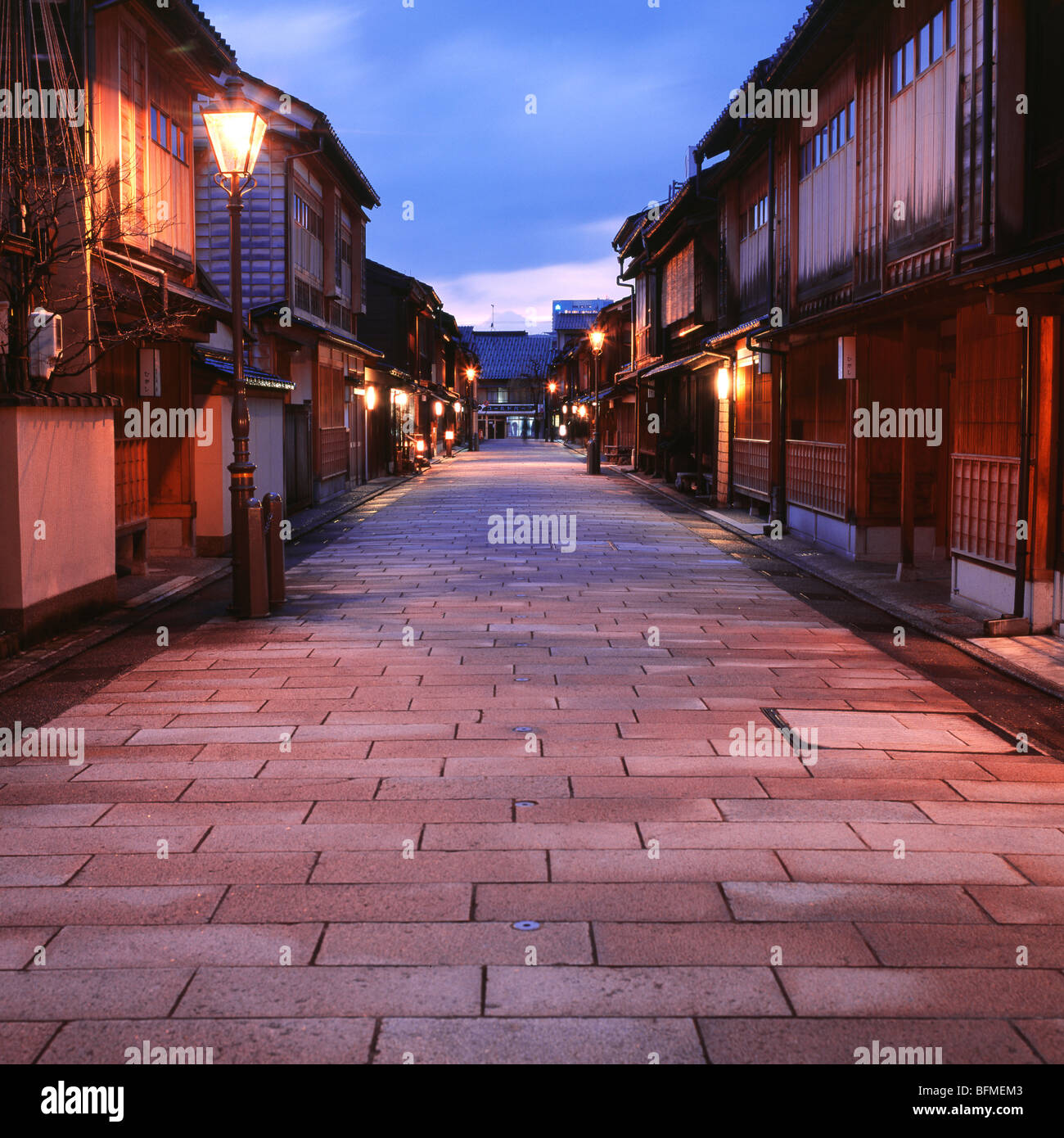 Alte japanische Stil Gebäude, Kanazawa City, Präfektur Ishikawa, Honshu, Japan Stockfoto