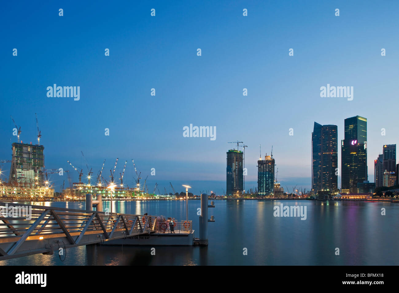 Singapur, Singapur. Überblick über die Wolkenkratzer-Skyline., Singapur, Singapur. Stockfoto