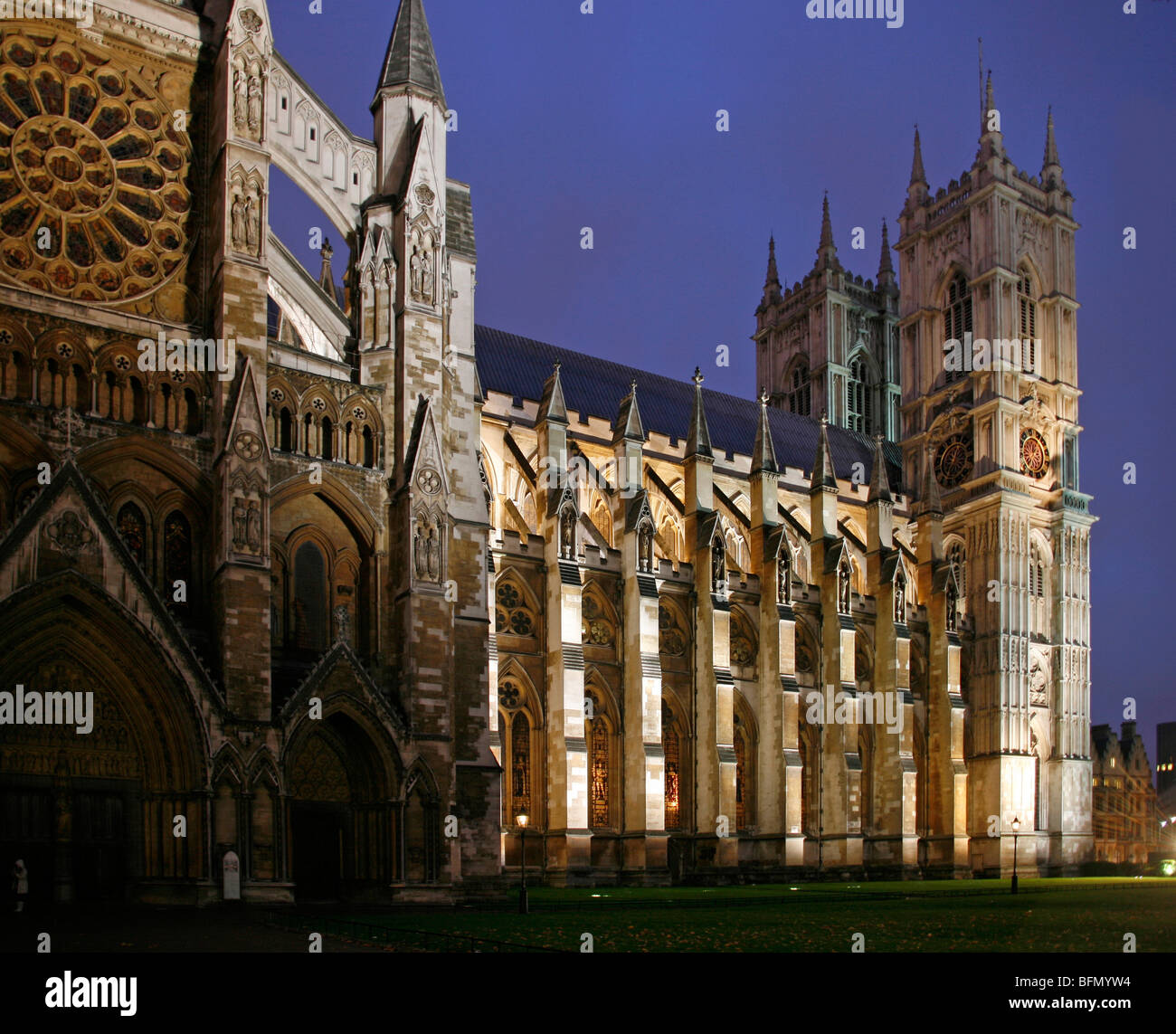 England, London. London-Westminster Abbey in der Abenddämmerung Stockfoto