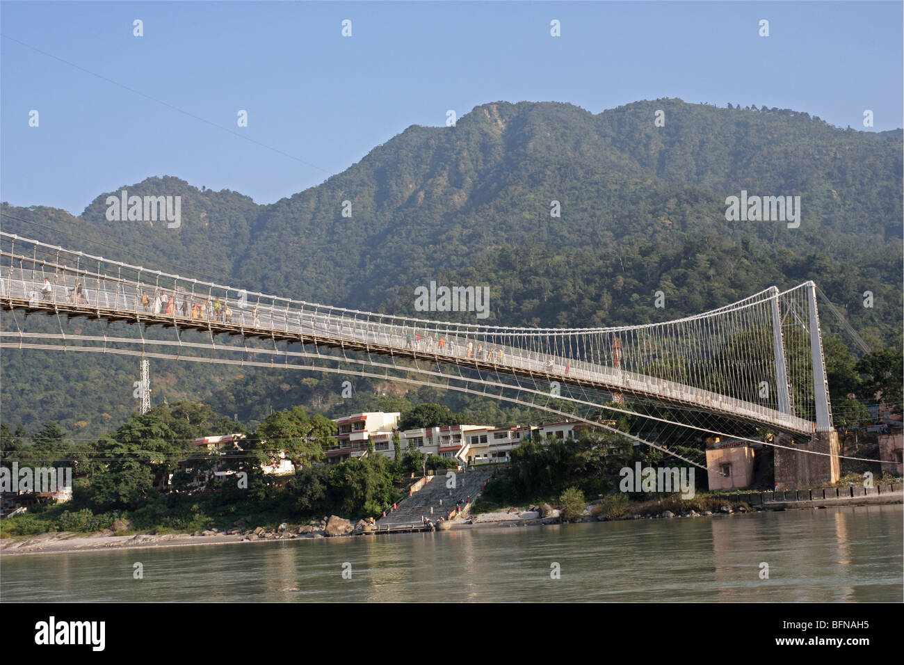 Lakshman Jhula in Ganga Rishikesh Stockfoto