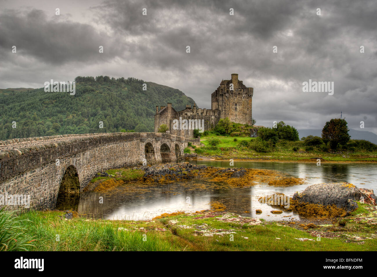 Eilean Donan Castle im Regen Stockfoto
