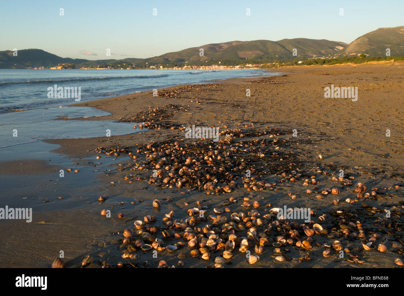 Griechenland. Zakynthos. Zante. Griechische Insel. Oktober. Westen entlang der Strand von