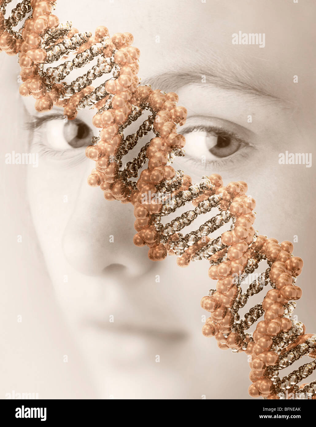 DNA-Doppelhelix überlagert das Gesicht eines Mädchens Stockfoto