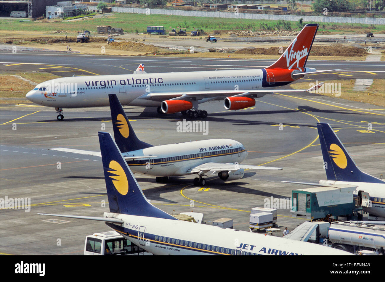 HMA 62516: Luftverkehr; virgin atlantic Airways Jet; Santacruz Flughafen; Bombay Mumbai; Maharashtra; Indien Stockfoto