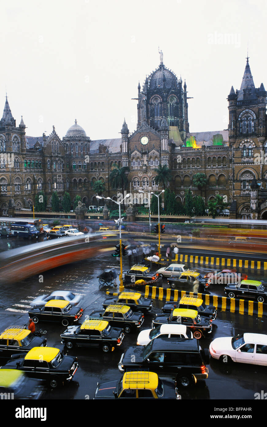 RMM 65460: Victoria Kopfbahnhof; VT jetzt CST; Bombay Mumbai; Maharashtra; Indien Stockfoto