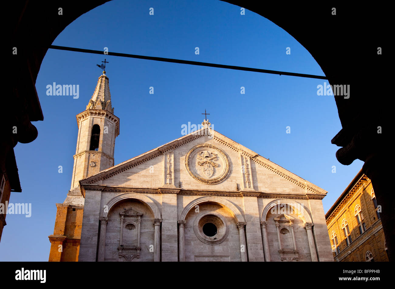 Am frühen Morgen in der Kathedrale in Piazza Pio, Pienza Toskana Italien Stockfoto