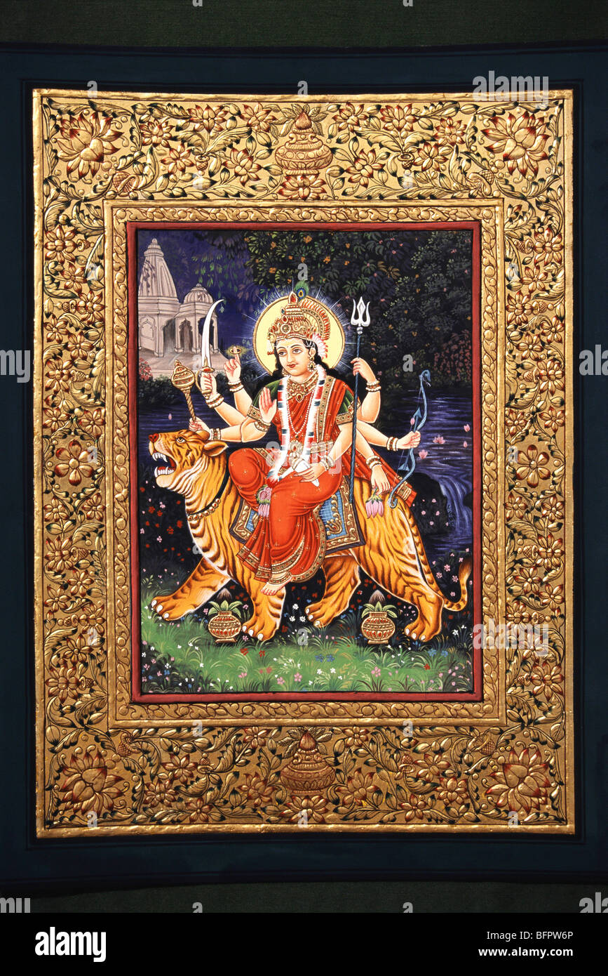 BDR 66441: Miniaturmalerei der Göttin Durga auf Papier mit gold-Prägung Stockfoto