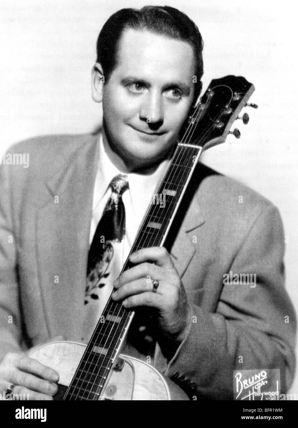 Лестер пол гитарист. Лестер пол гитарист. Лестер уильям полсфусс. Les paul музыкант. Лес пол лестер уильям полсфусс.