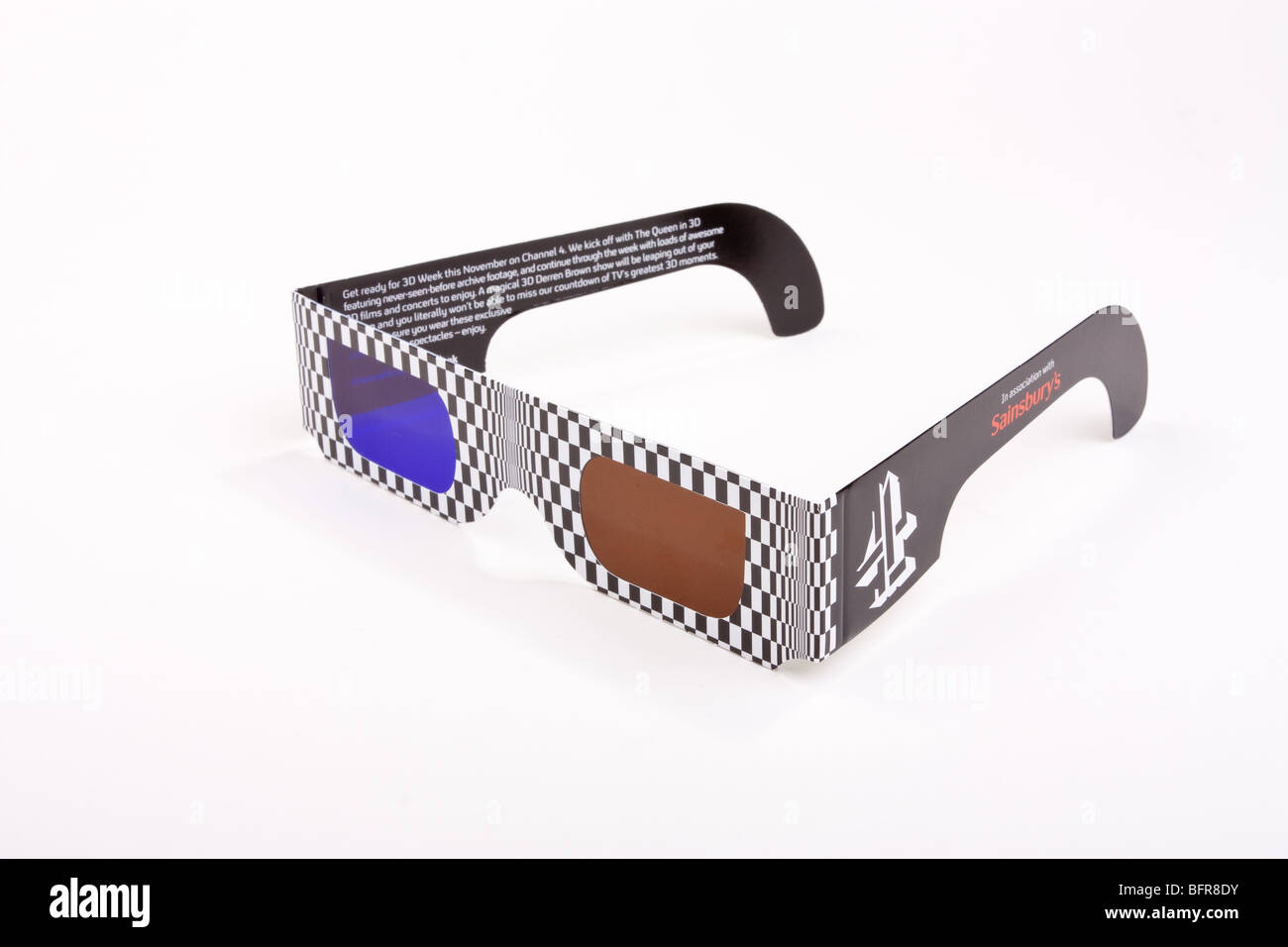 Kostenlose 3d Brille weg von Channel 4 TV und Sainsbury Supermarkt gegeben. Stockfoto
