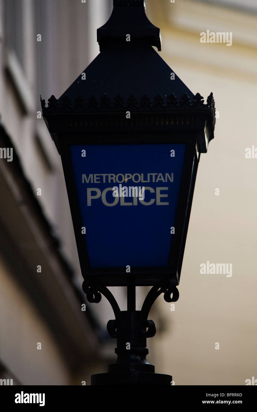 Metropolitan Police Zeichen, Covent Garden, London, UK Stockfoto