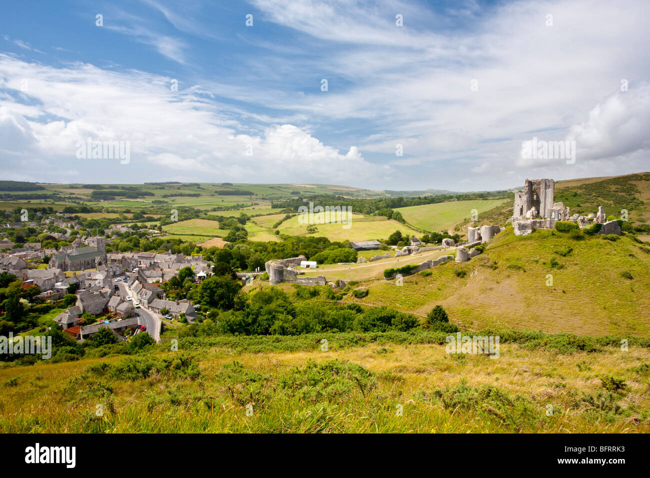 Corfe Castle von Osthügel, Dorset England UK Stockfoto
