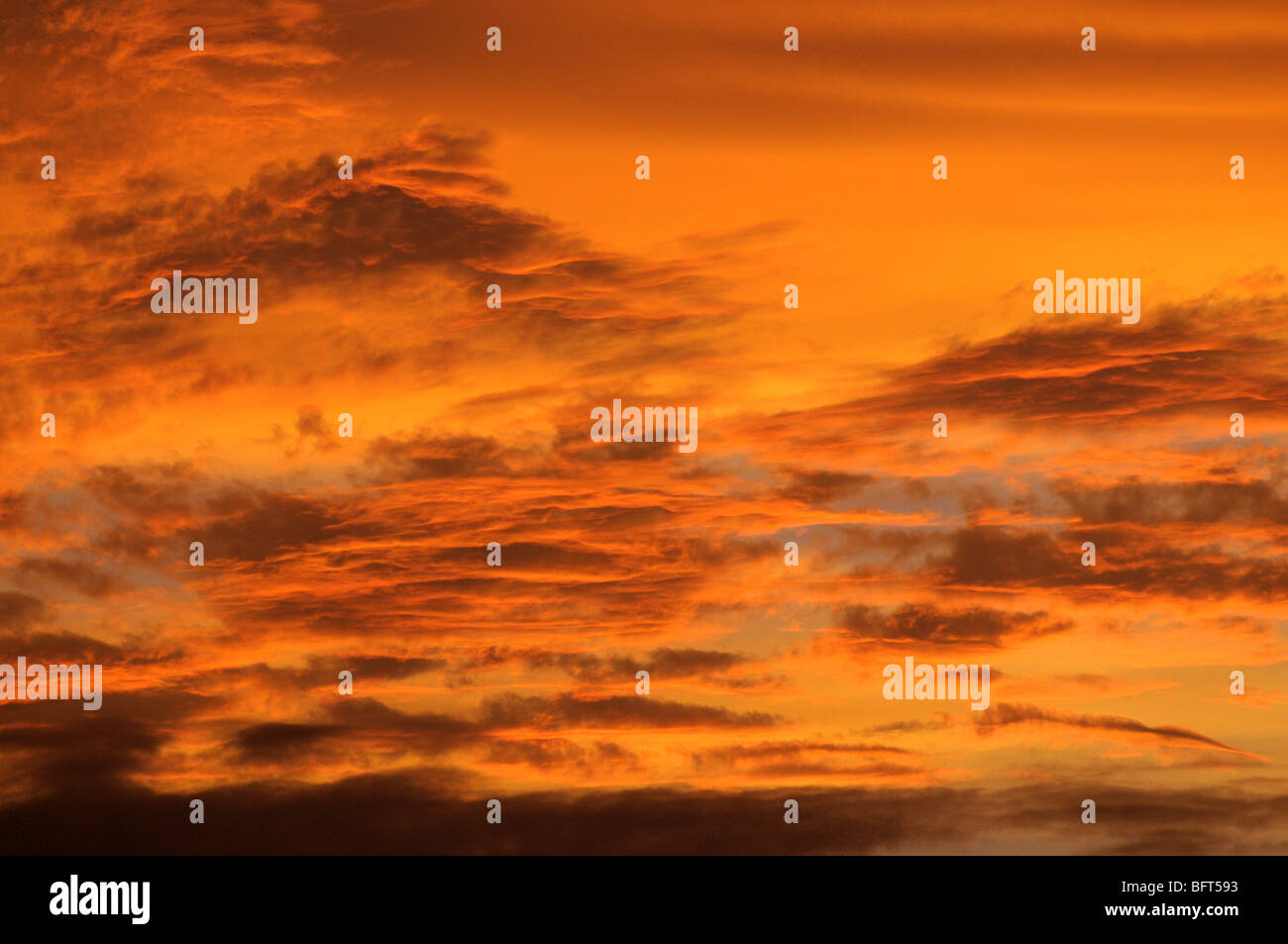 Wolken bei Sonnenuntergang über Canenero Insel in der Nähe von Bocas Del Toro Panama Stockfoto