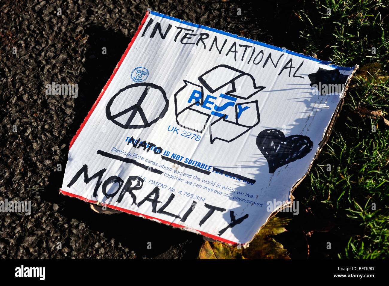 NATO-Protest - Edinburgh.  13. November 2009 Stockfoto