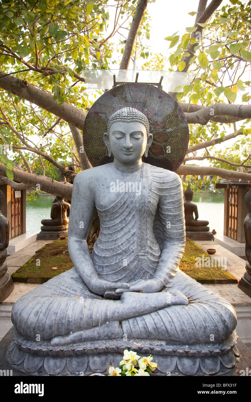 Der moderne Seema Malaka Tempel, Colombo, Sri Lanka, Tempel. Es schwimmt auf Colombos Beira Lake. Stockfoto