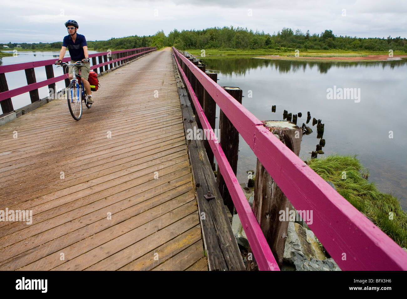 Radfahrer auf dem Bund-Trail, die Ost-West läuft die Länge von Prince Edward Island Stockfoto