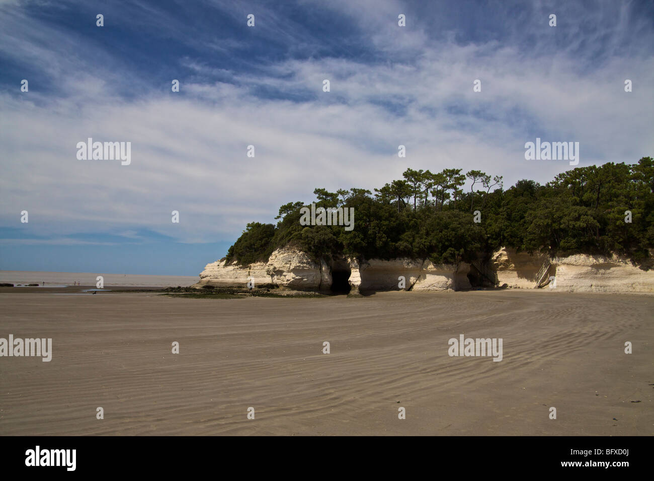 Strand an der Gironde-Mündung, Frankreich Stockfoto